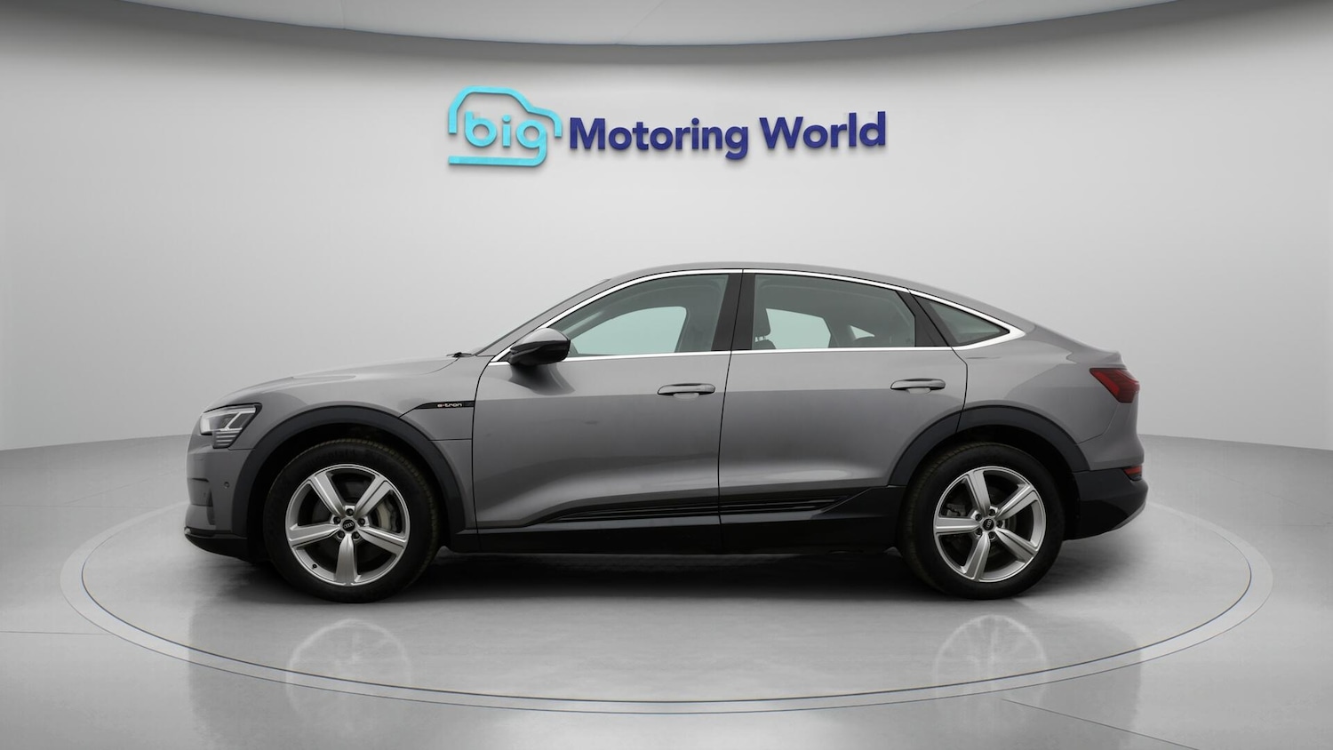 Used Audi e-tron 2021 for sale - 76702433: Photo 5