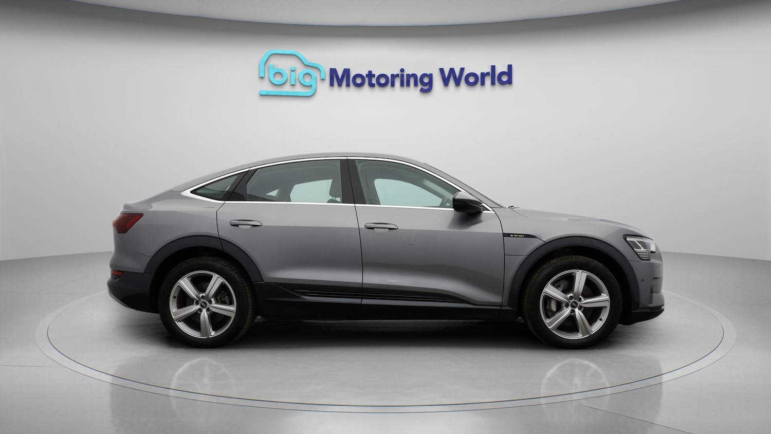 Used Audi e-tron 2021 for sale - 76702433: Photo 9