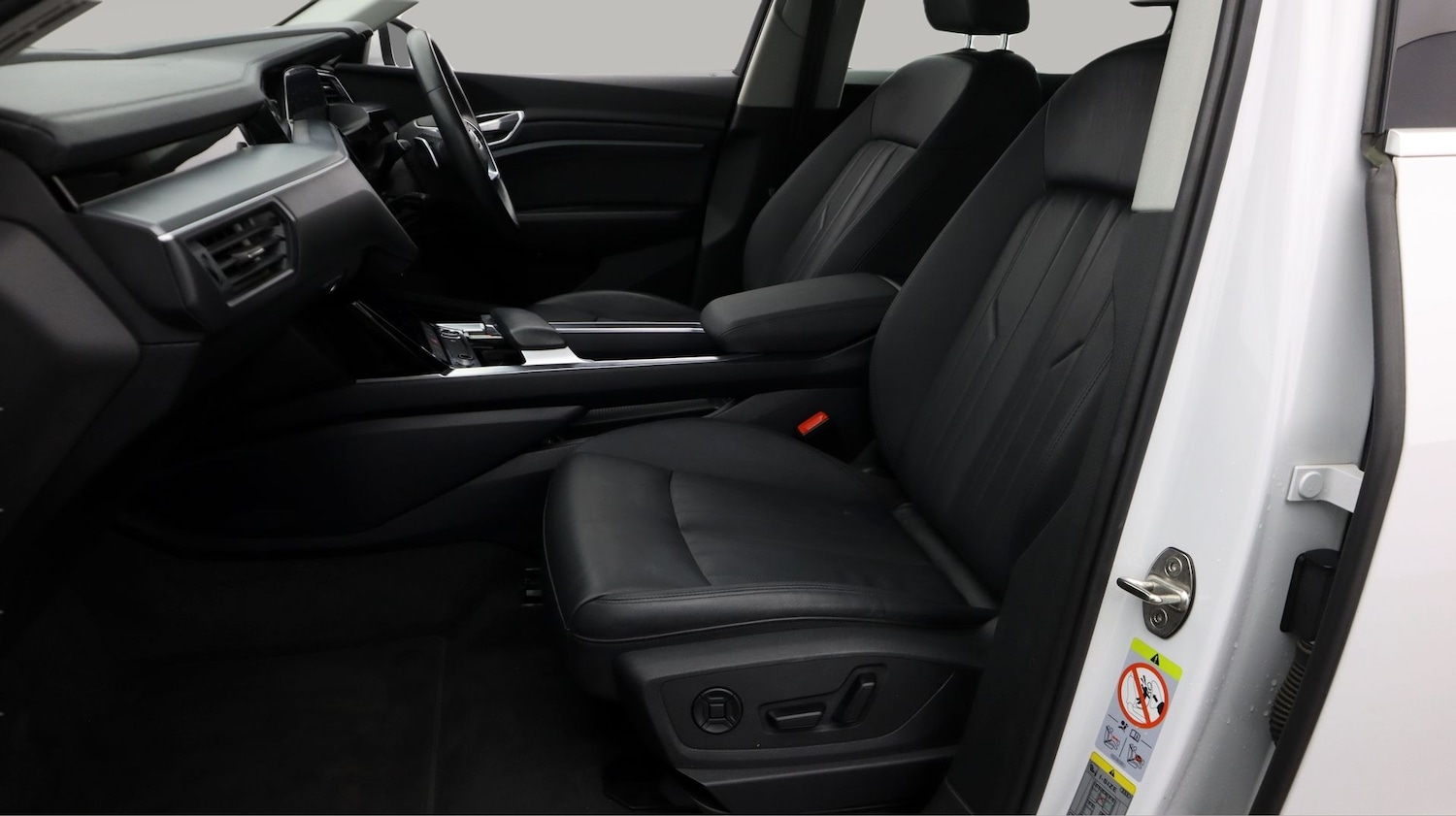 Used Audi e-tron 2022 for sale - 77454292: Photo 14