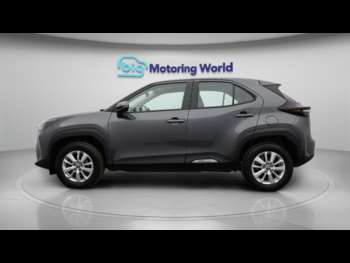 Used Toyota Yaris Cross 2023 for sale - 74700611: Photo