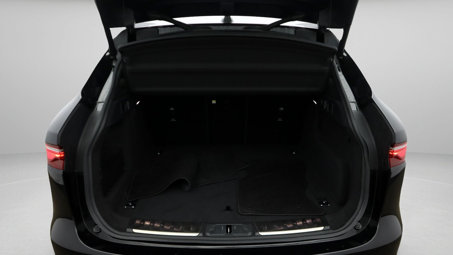 Used Jaguar F-Pace 2022 for sale - 77541258: Photo 17