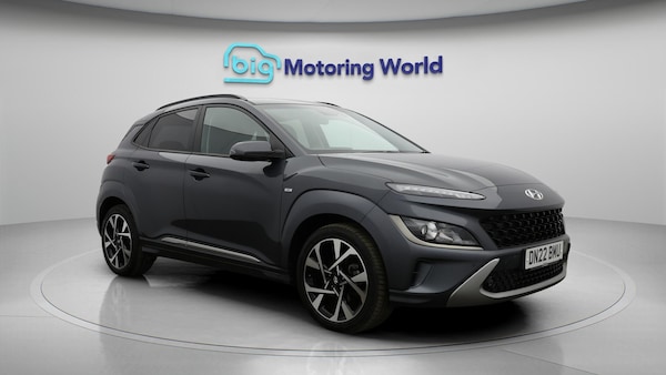 Used Hyundai KONA 2022 for sale - 76295356: Photo 2