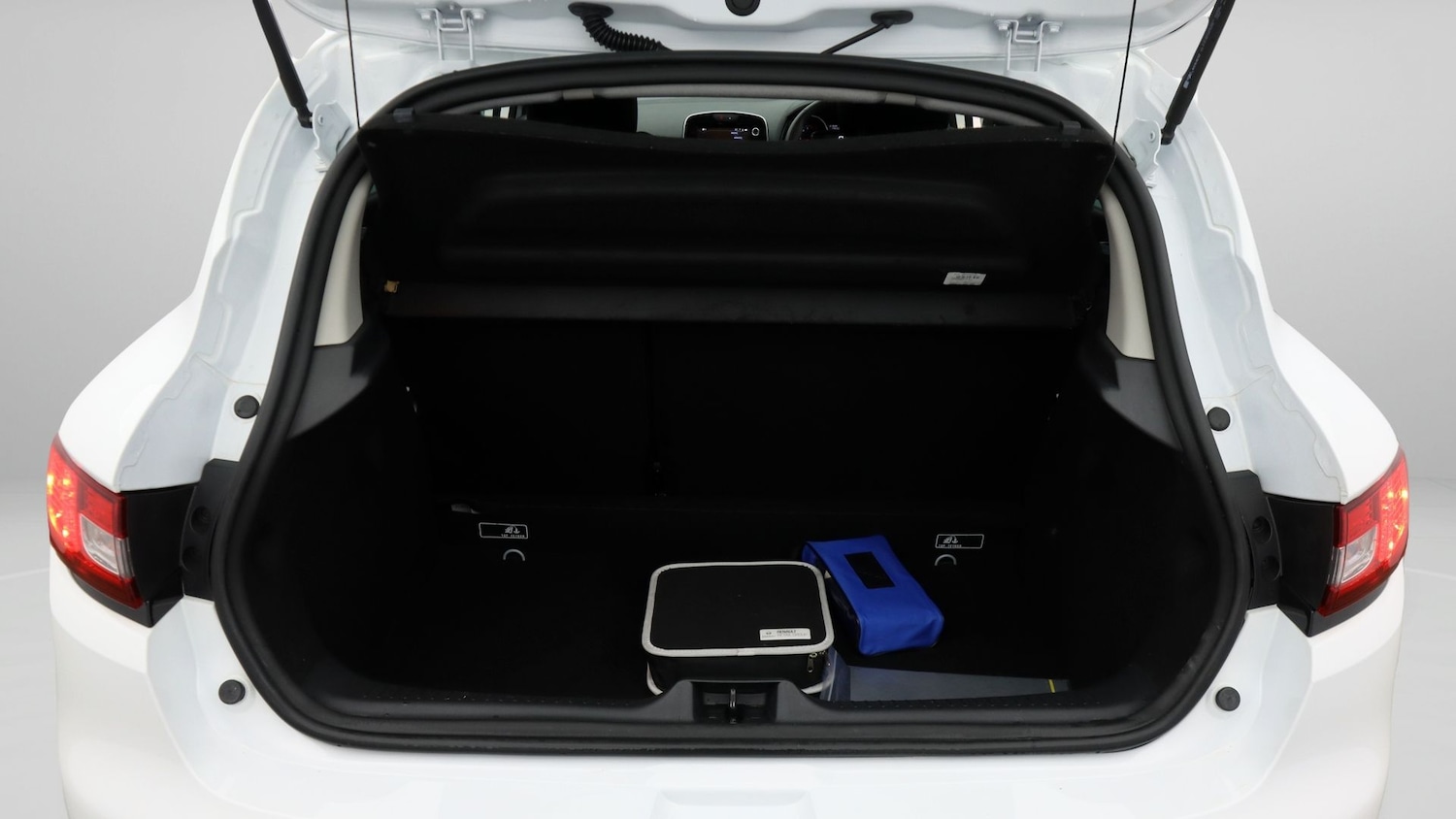 Used Renault Clio 2019 for sale - 78018693: Photo 17