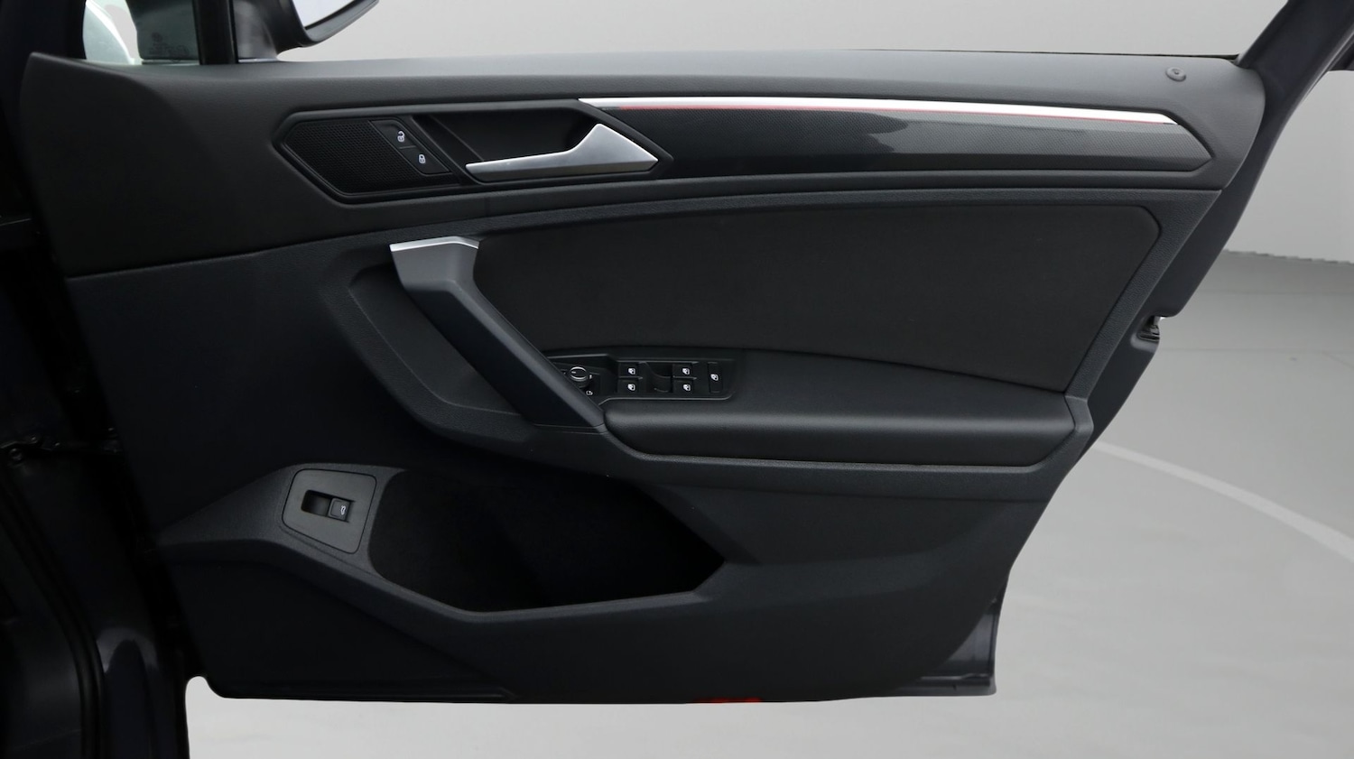 Used Volkswagen Tiguan 2021 for sale - 77393789: Photo 15