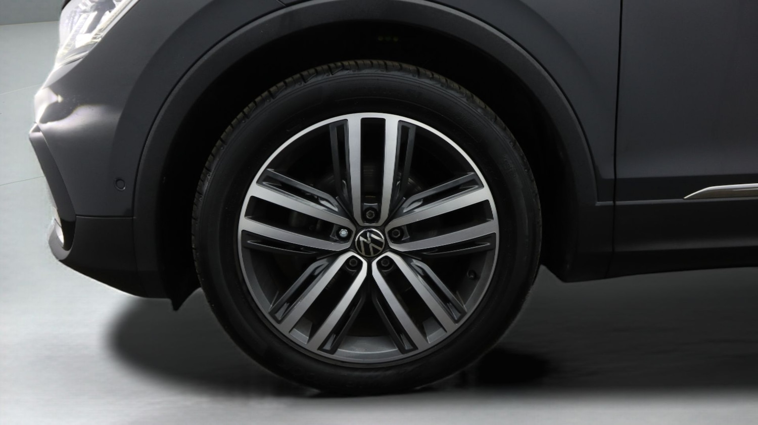 Used Volkswagen Tiguan 2021 for sale - 77393789: Photo 18