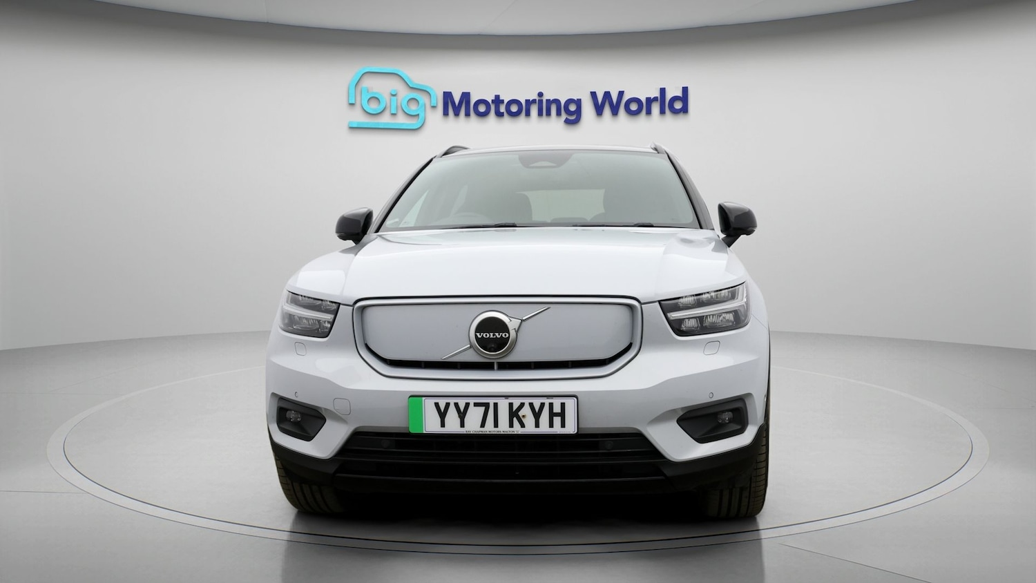 Used Volvo XC40 2021 for sale - 77735557: Photo 2