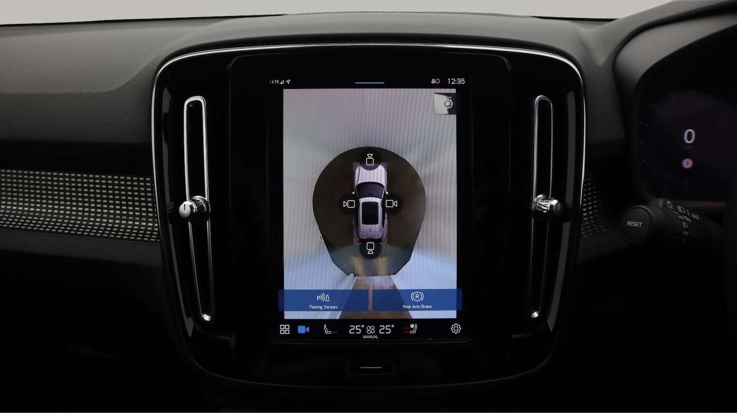 Used Volvo XC40 2021 for sale - 77735557: Photo 27