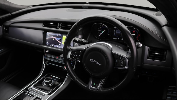 Used Jaguar XF 2019 for sale - 76085212: Photo 10