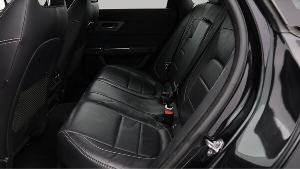 Used Jaguar XF 2019 for sale - 76085212: Photo 17