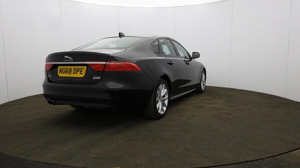 Used Jaguar XF 2019 for sale - 76085212: Photo 63