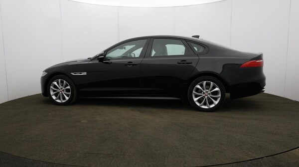 Used Jaguar XF 2019 for sale - 76085212: Photo 71