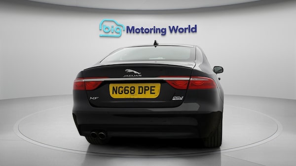 Used Jaguar XF 2019 for sale - 76085212: Photo 7