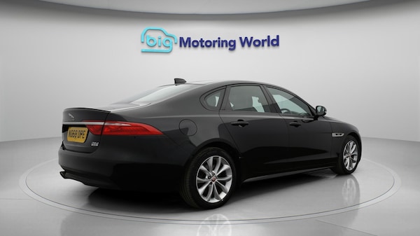 Used Jaguar XF 2019 for sale - 76085212: Photo 8