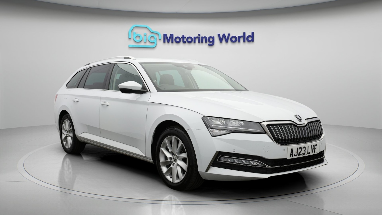 Used Skoda Superb 2023 for sale - 77032868: Photo 11