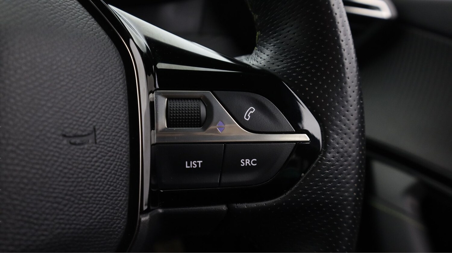 Used Peugeot 2008 2021 for sale - 78083867: Photo 22