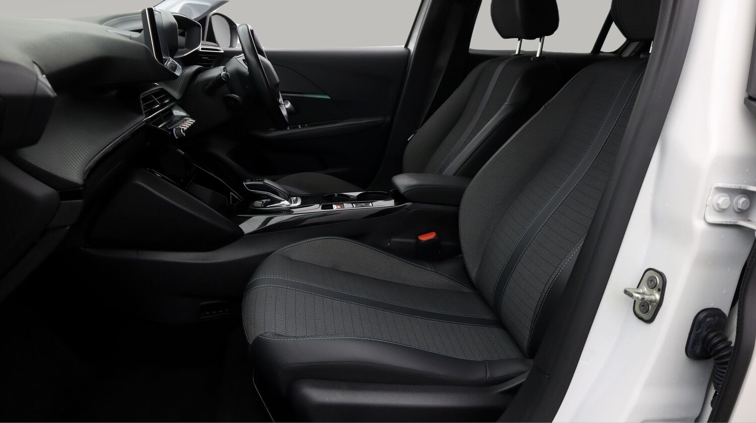 Used Peugeot 208 2020 for sale - 77367123: Photo 14