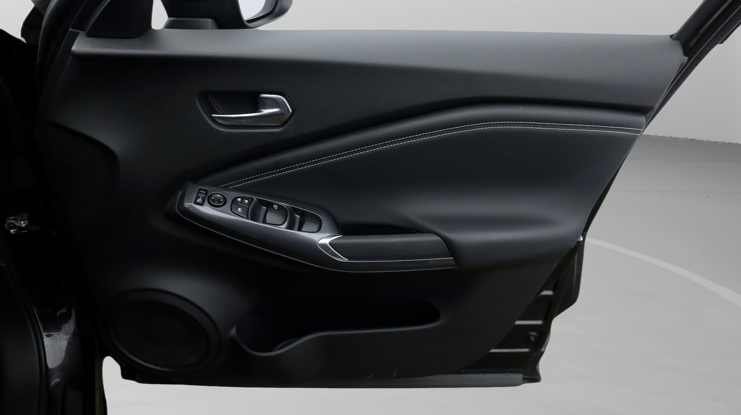 Used Nissan Juke 2023 for sale - 77668361: Photo 15