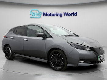 Nissan - Leaf