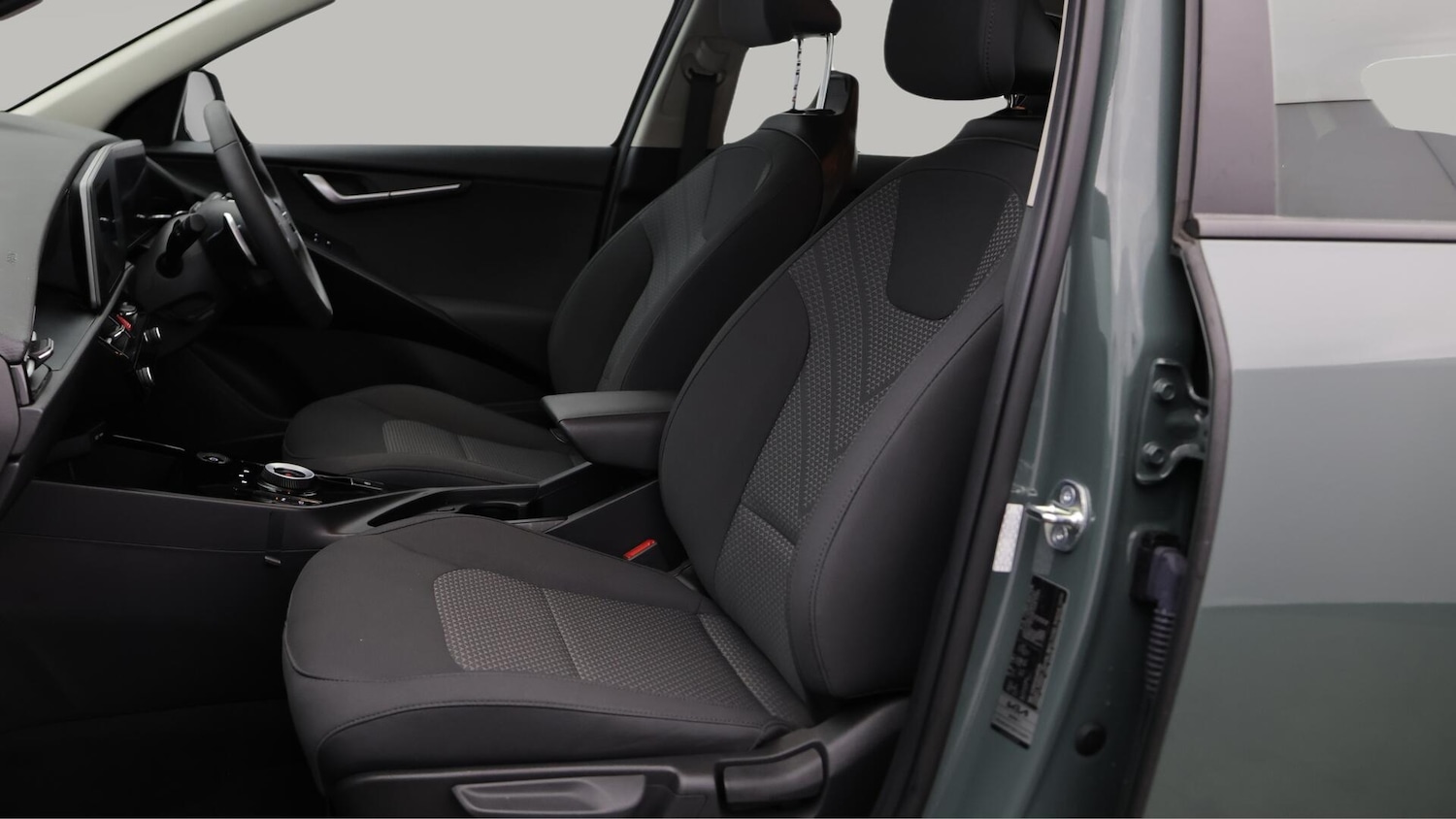 Used Kia Niro 2023 for sale - 76619893: Photo 15