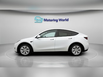 Used Tesla Model Y 2022 for sale - 77463352: Photo