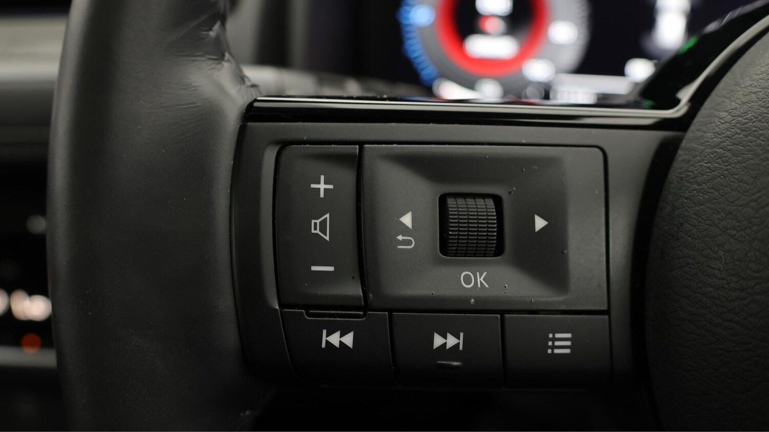 Used Nissan X-Trail 2023 for sale - 76158654: Photo 24