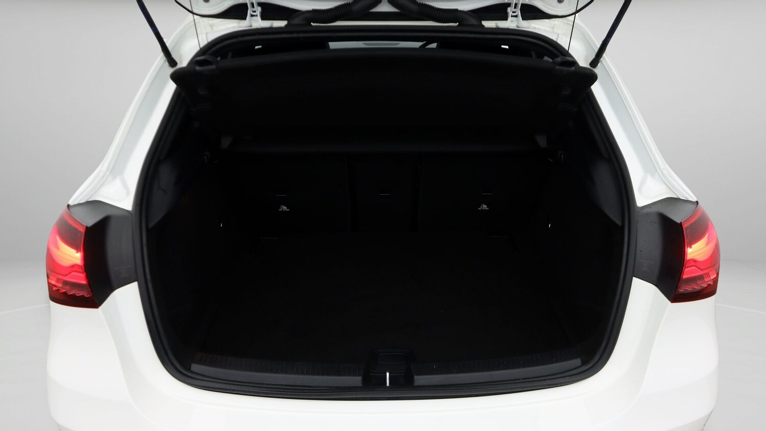 Used Mercedes-Benz A-Class 2024 for sale - 78080436: Photo 17