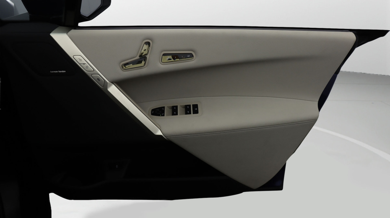 Used BMW iX 2022 for sale - 77136360: Photo 15