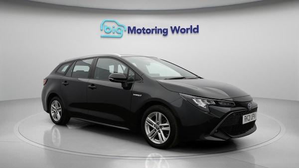 Used Toyota Corolla 2021 for sale - 76247234: Photo 2