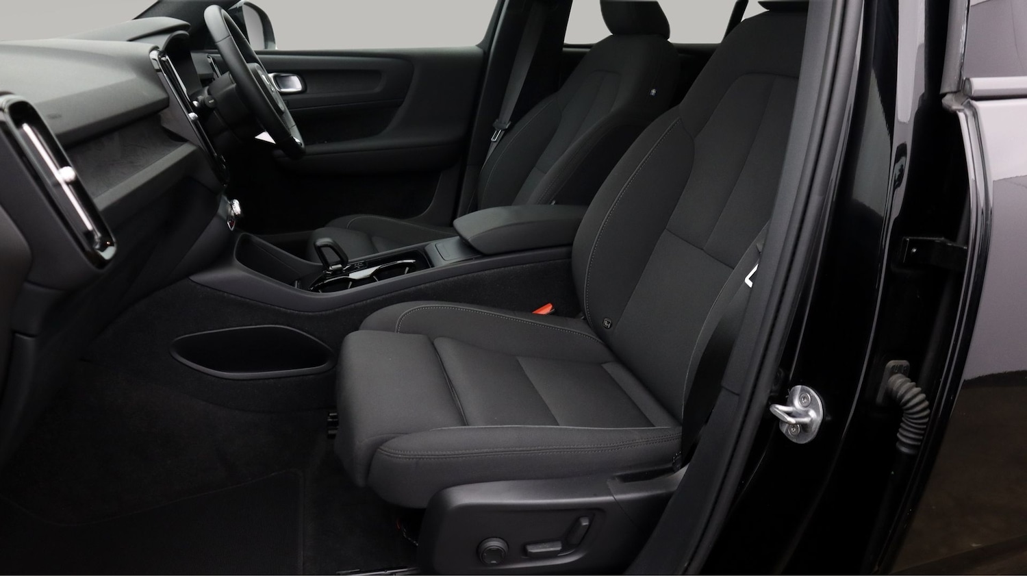 Used Volvo C40 2022 for sale - 78179079: Photo 14