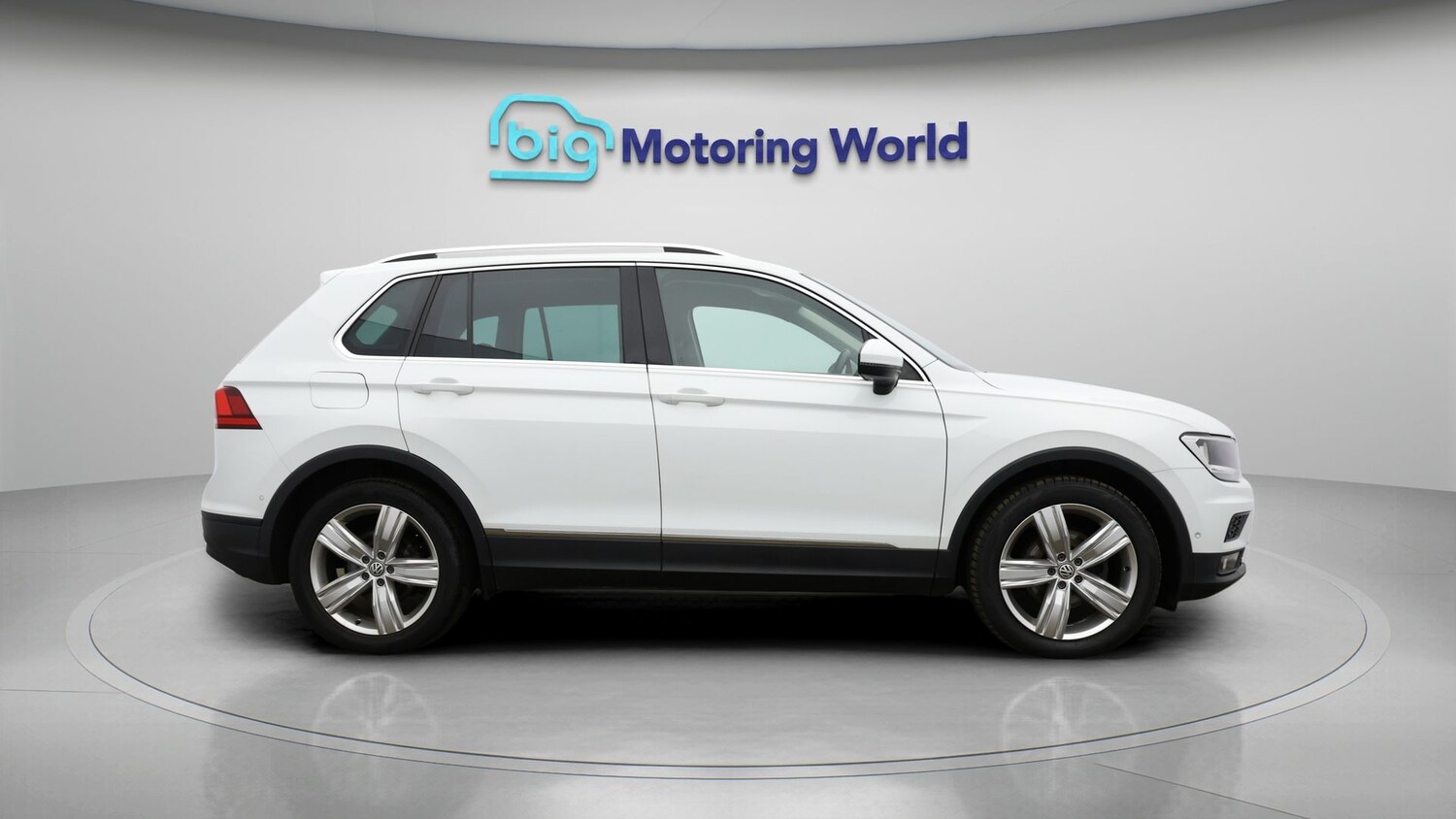 Used Volkswagen Tiguan 2021 for sale - 77855566: Photo 8