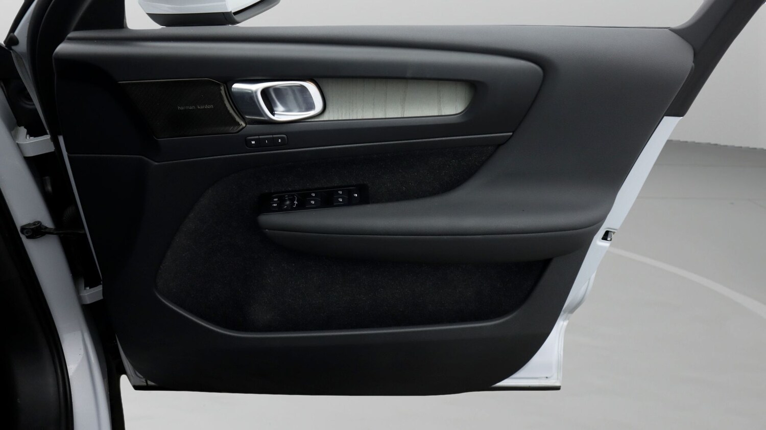 Used Volvo XC40 2021 for sale - 77498149: Photo 15