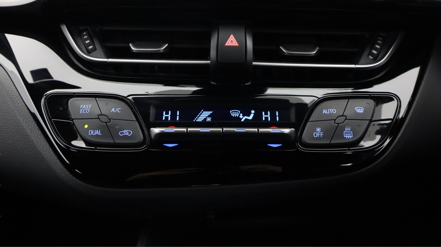 Used Toyota C-HR for sale - 76728038: Photo 13