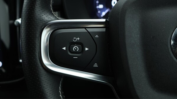 Used Volvo XC40 2020 for sale - 75697406: Photo 24