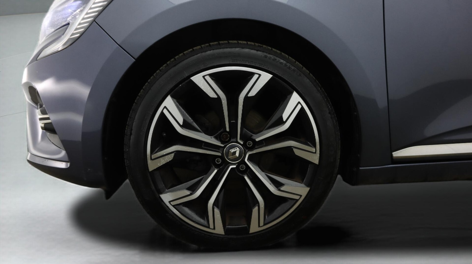 Used Renault Clio for sale - 76727962: Photo 19