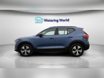 Used Volvo XC40 2023 for sale - 77582452: Photo