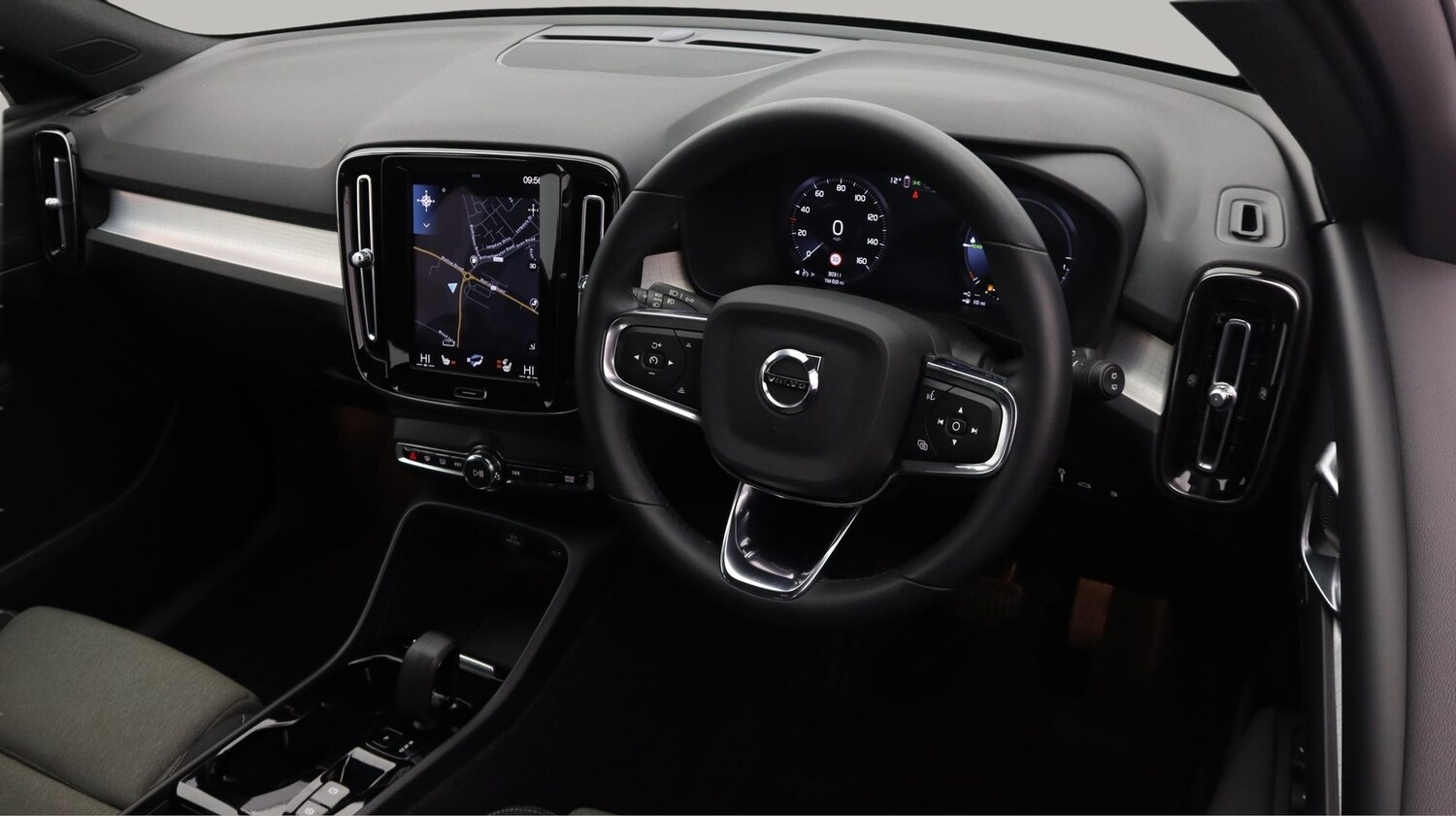 Used Volvo XC40 2023 for sale - 77582452: Photo 9