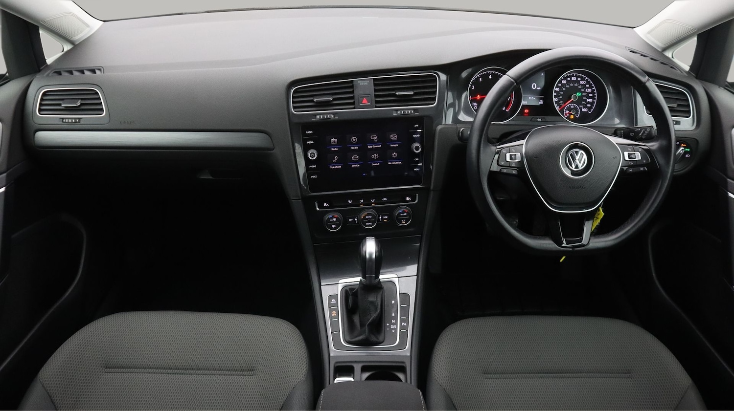 Used Volkswagen Golf 2018 for sale - 77908400: Photo 13