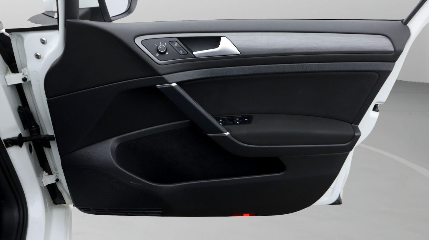 Used Volkswagen Golf 2018 for sale - 77908400: Photo 15