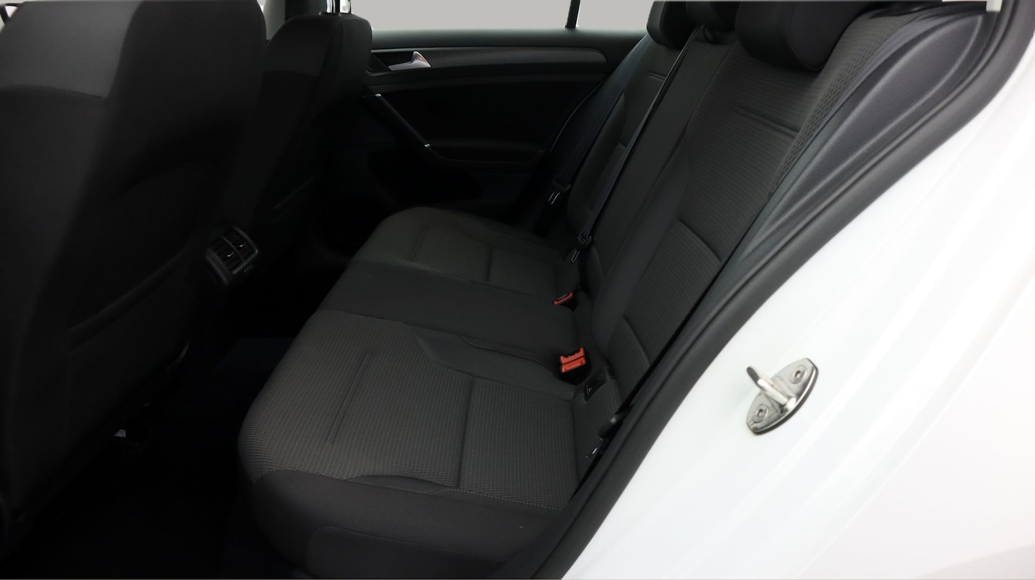 Used Volkswagen Golf 2018 for sale - 77908400: Photo 16