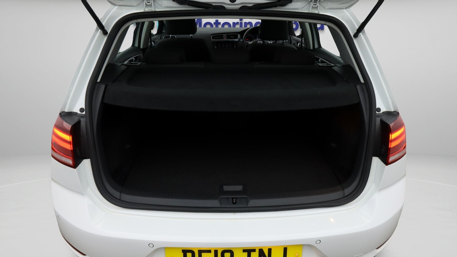 Used Volkswagen Golf 2018 for sale - 77908400: Photo 17