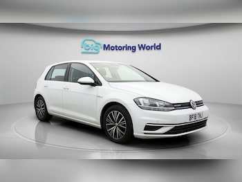 Used Volkswagen Golf 2018 for sale - 77908400: Photo