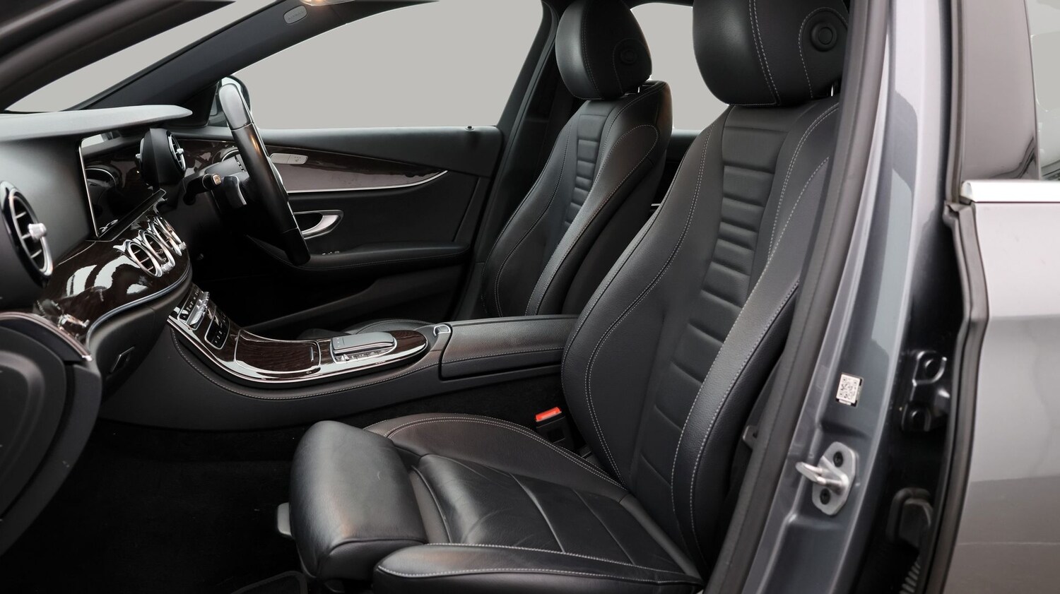 Used Mercedes-Benz E Class for sale - 77761690: Photo 14