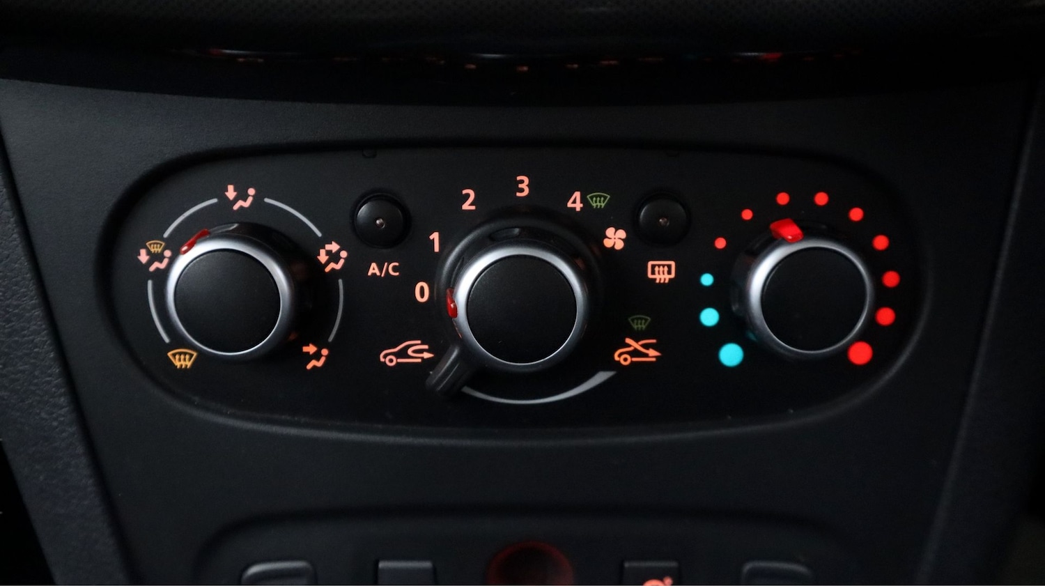 Used Dacia Sandero Stepway 2020 for sale - 78025208: Photo 12