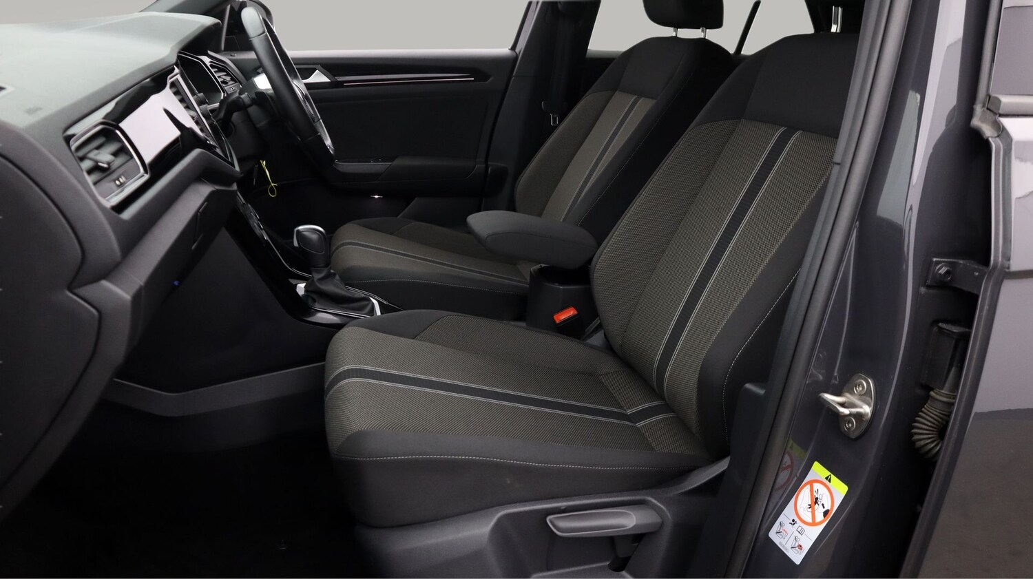 Used Volkswagen T-Roc 2022 for sale - 77461917: Photo 14