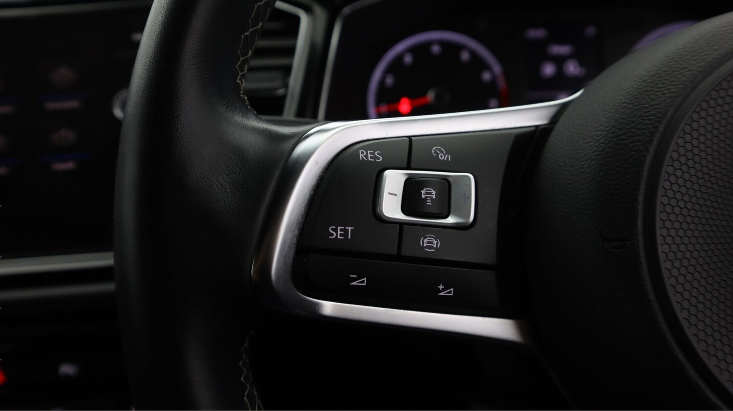 Used Volkswagen T-Roc 2022 for sale - 77461917: Photo 20