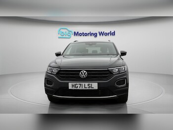 Used Volkswagen T-Roc 2022 for sale - 77461917: Photo