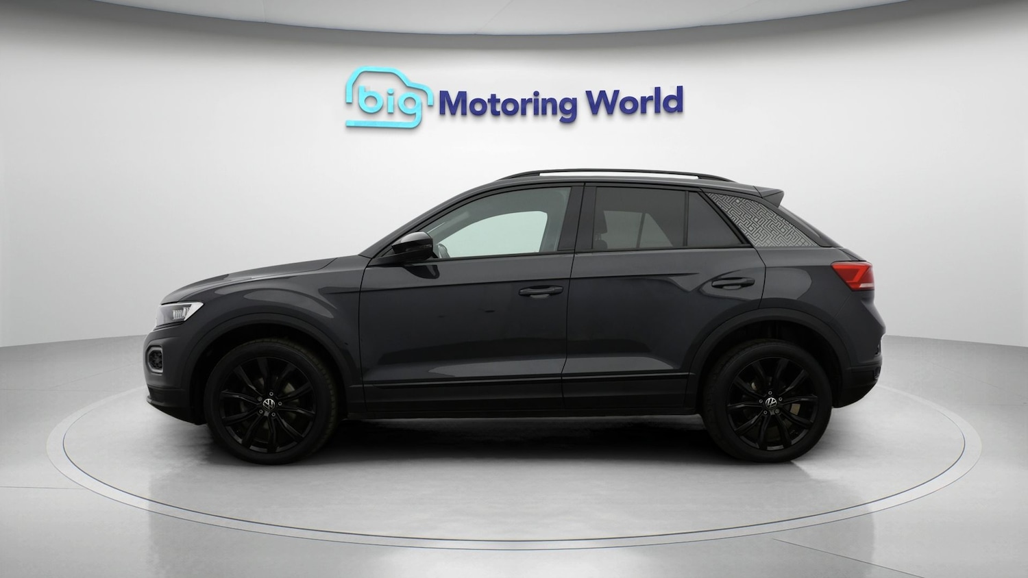 Used Volkswagen T-Roc 2022 for sale - 77461917: Photo 4