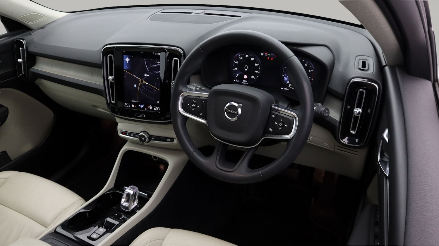 Used Volvo XC40 2021 for sale - 77431761: Photo 9