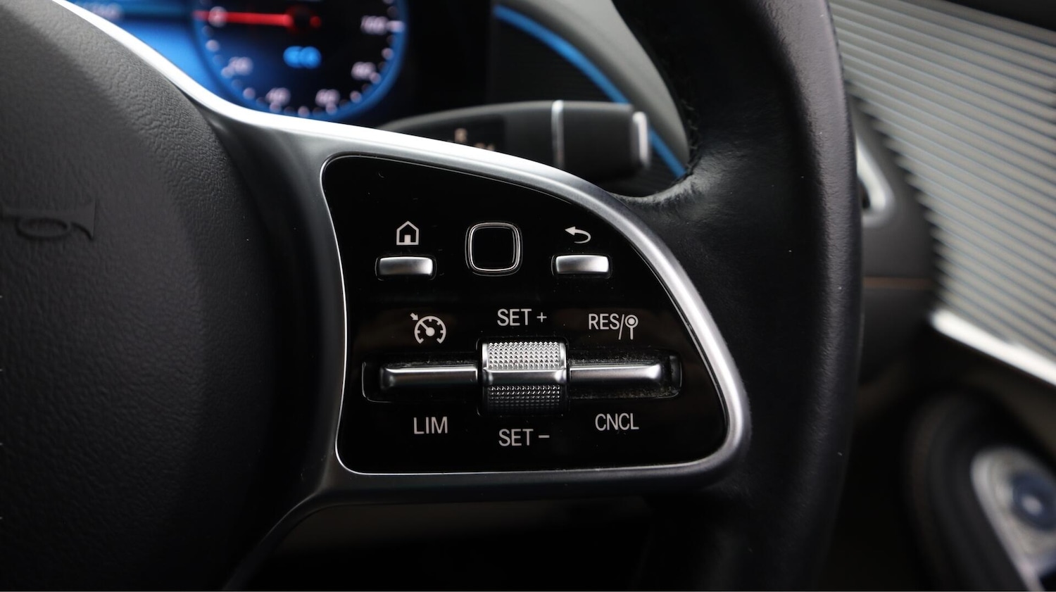 Used Mercedes-Benz EQC 2021 for sale - 76781228: Photo 25