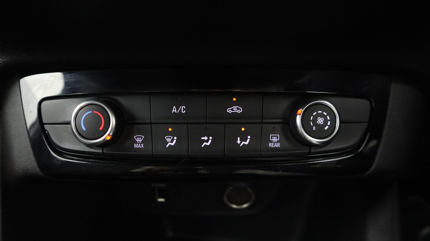 Used Vauxhall Corsa for sale - 76634087: Photo 13